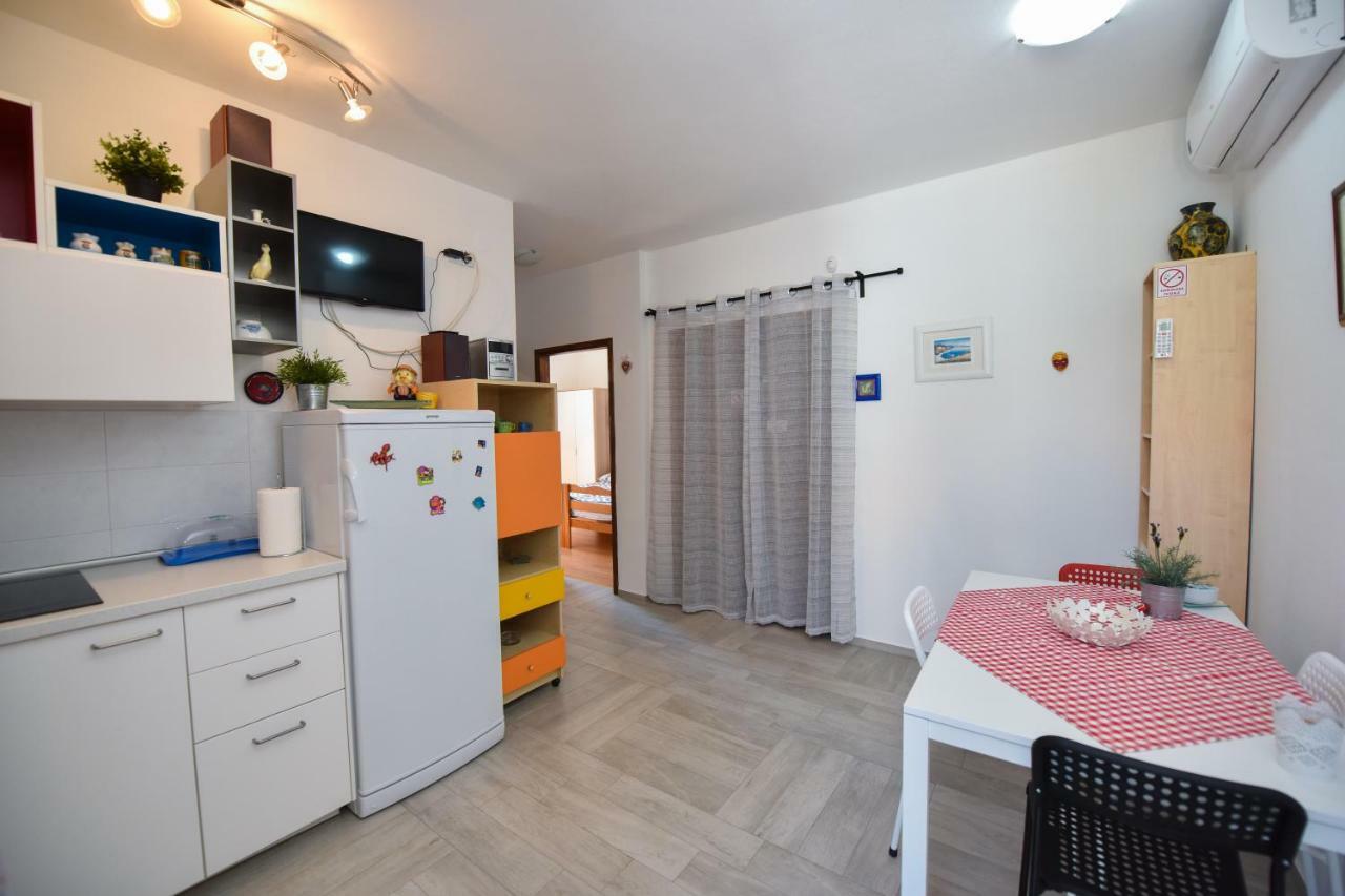 Apartments Enya Новалья Экстерьер фото